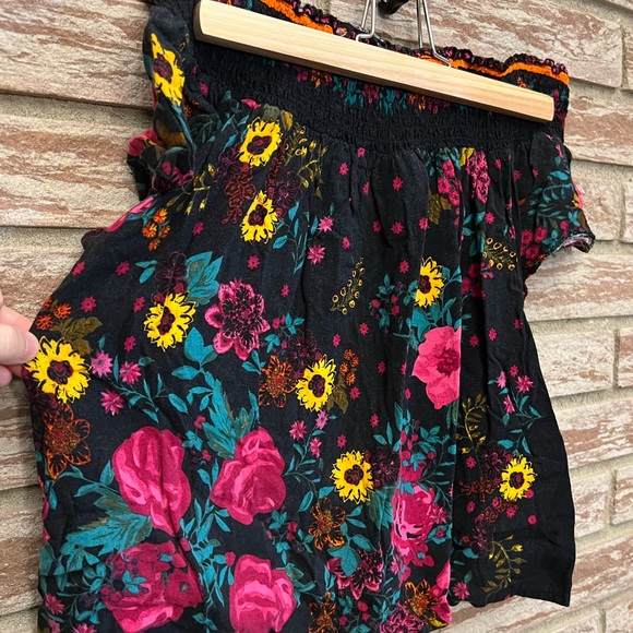 Rue 21 Floral Off the Shoulder Crop Top - Picture 2 of 10